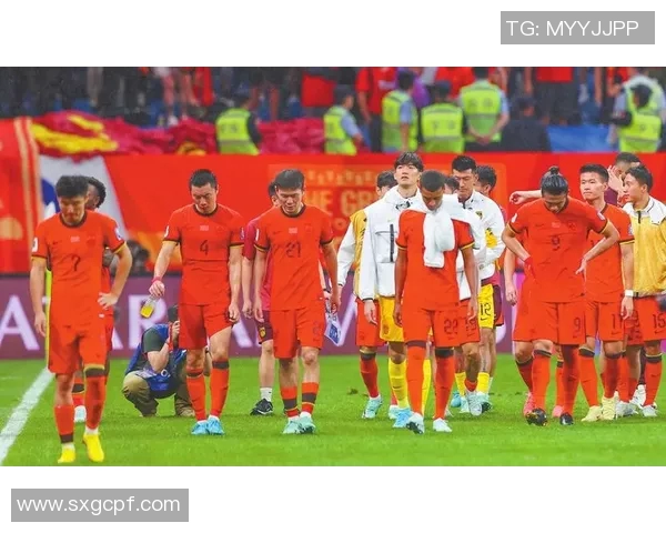 90年代中国足球传奇球星回顾：他们如何成就中国足球的辉煌与困境