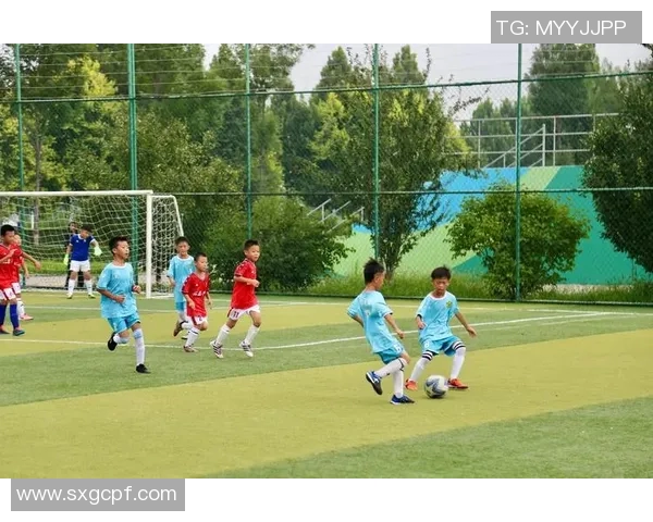 大空翼传奇重现绿茵场 足球梦想与拼搏精神的永恒象征 大空翼传奇重现绿茵场 足球梦想与拼搏精神的永恒象征